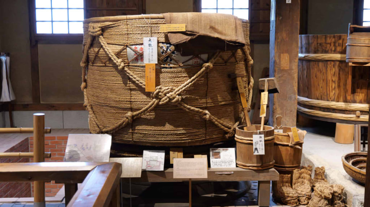 神戸・灘 昔の酒蔵 沢の鶴資料館, 灘 昔の酒蔵 沢の鶴資料館, 昔の酒蔵 沢の鶴資料館, 昔の酒蔵, 沢の鶴資料館, 資料館, 灘, 酒, 日本酒, 日本の酒, 古民家, 伝統的, 伝統, 神戸, 神戸市, 兵庫県, 兵庫, 日本旅, 日本旅行, 日本観光, 旅, 旅行, 観光, 日本